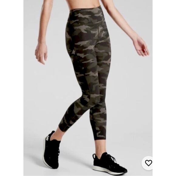 ATHLETA Ultimate Stash Pocket Camo 7/8‎ Tight Black Gray Pockets Women’s Size S - Picture 1 of 7
